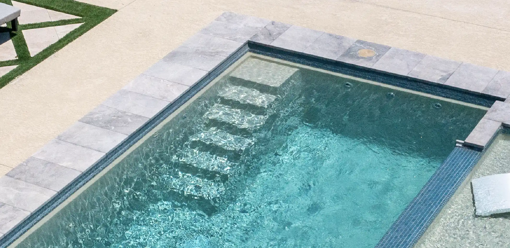 Key Features of The Chic backyard swimming pool