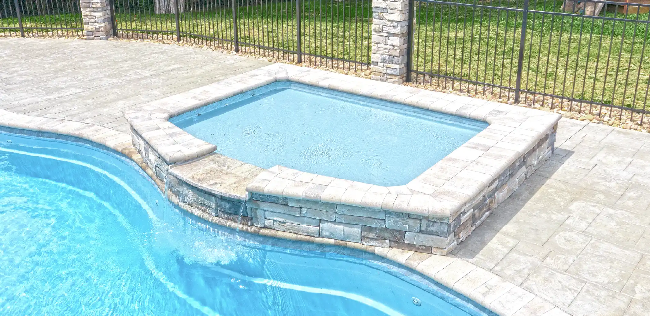 Pool enhancements: Tanning Ledges